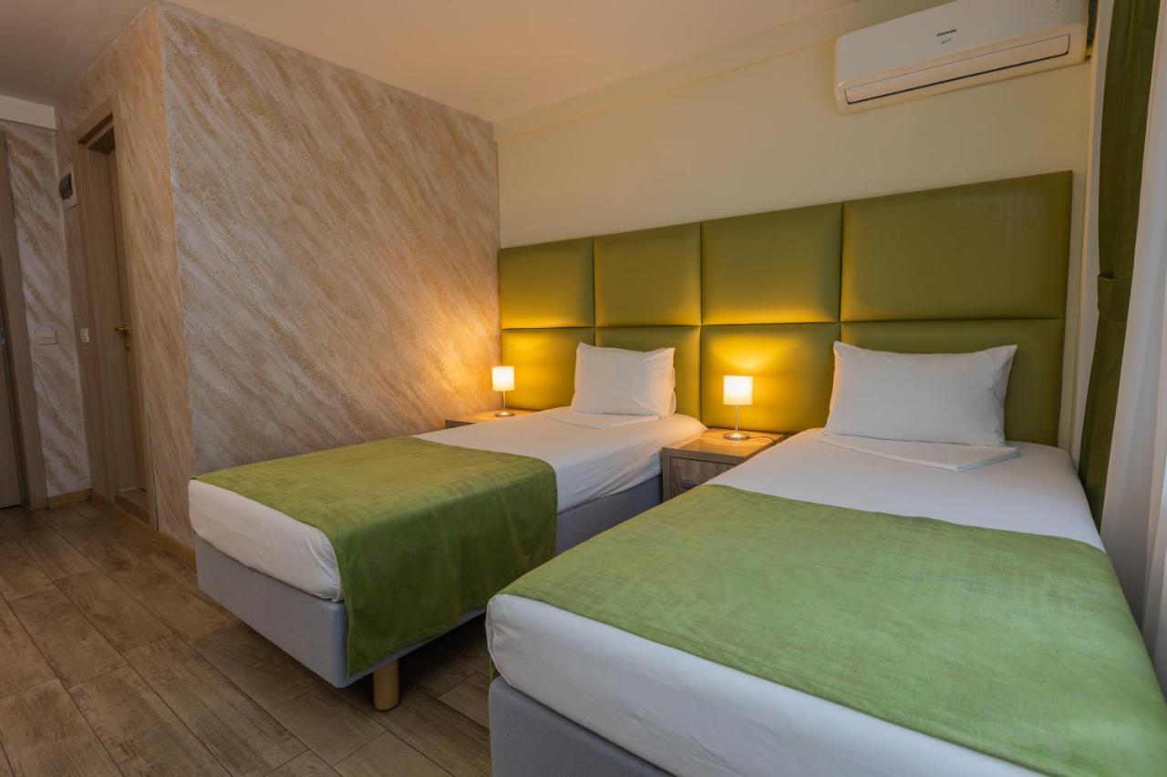בוקרשט Hotel Corvaris מראה חיצוני תמונה