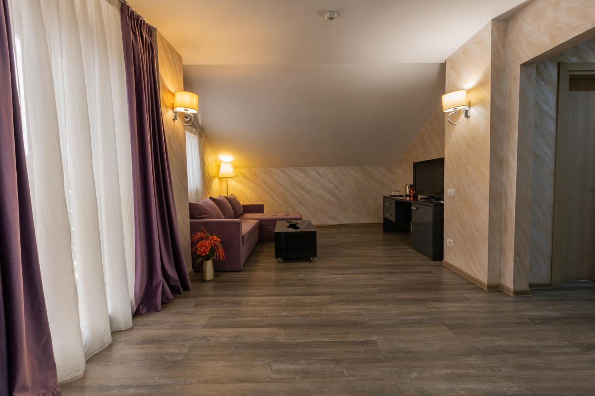 בוקרשט Hotel Corvaris מראה חיצוני תמונה